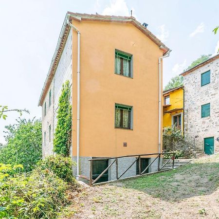 Stunning Home In Longoio With Kitchen Monti di Villa 외부 사진